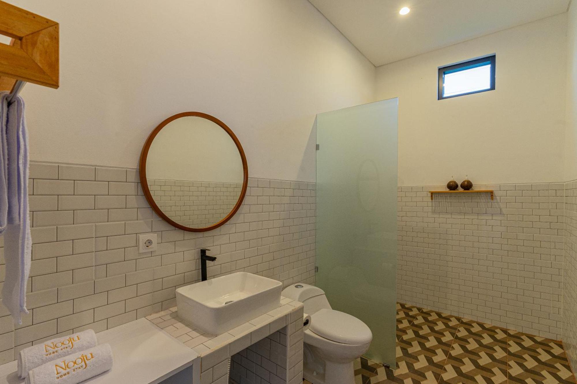 Hotel Nooju Pererenan à Canggu Extérieur photo
